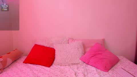 Snapshot of niela_go chatting on 09/27/25, 05:18 Niela online show from 09/27/25, 05:18