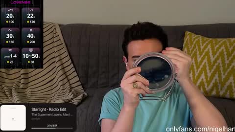 Snapshot of nigelhart chatting on 01/01/25, 09:52 Nigel Hart online show from 01/01/25, 09:52