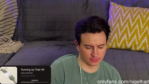 Snapshot of nigelhart chatting on 01/09/25, 12:25 Nigel Hart online show from 01/09/25, 12:25