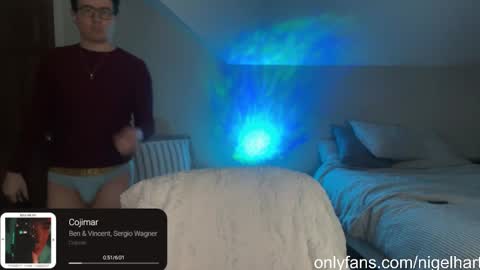 Snapshot of nigelhart chatting on 01/23/25, 01:19 Nigel Hart online show from 01/23/25, 01:19