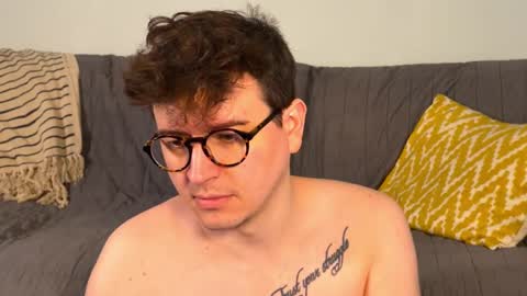 Snapshot of nigelhart chatting on 02/05/25, 04:16 Nigel Hart online show from 02/05/25, 04:16