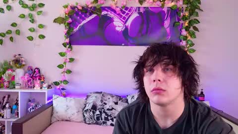 Night angel online show from 02/15/26, 11:41