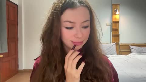 Aurora online show from 10/28/25, 02:20