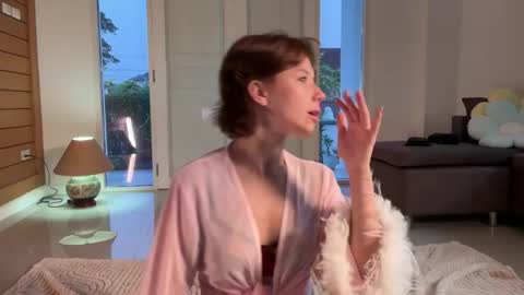 Aurora online show from 04/19/26, 11:09