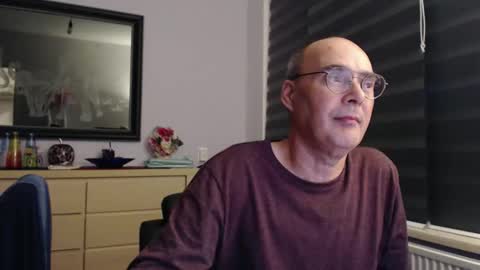 nightkeeper63 online show from 09/28/25, 12:05