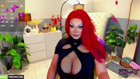 Snapshot of nightmare_natalia chatting on 12/01/25, 12:43 Natalia online show from 12/01/25, 12:43