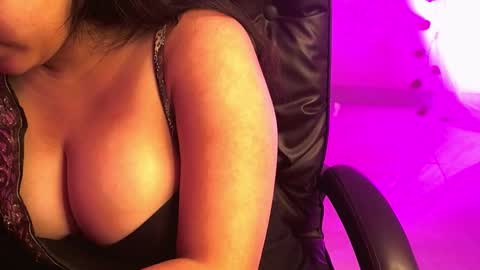 nightqueen107446 online show from 02/27/26, 02:33