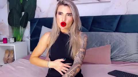 Iris online show from 10/09/25, 08:56