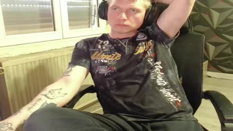 niglo620 online show from 04/21/26, 01:06