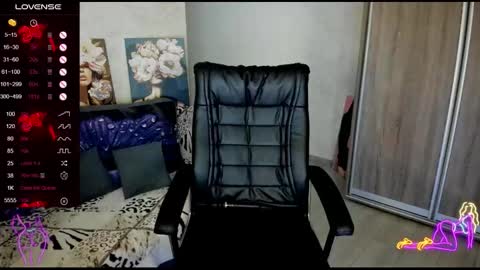 Snapshot of nigo_nika chatting on 10/11/25, 12:15 nigo_nika online show from 10/11/25, 12:15