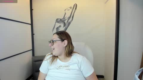 Anni online show from 02/03/25, 10:00