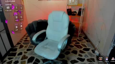 Anni online show from 09/29/25, 09:19