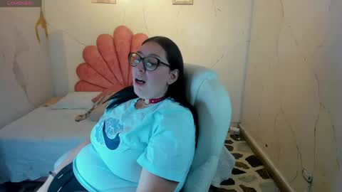 Anni online show from 04/23/26, 04:57