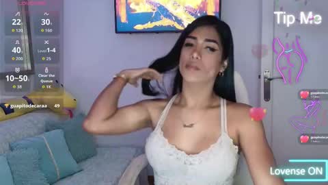 Snapshot of niickylovee chatting on 05/06/26, 09:20 Nicolle Bustamante online show from 05/06/26, 09:20