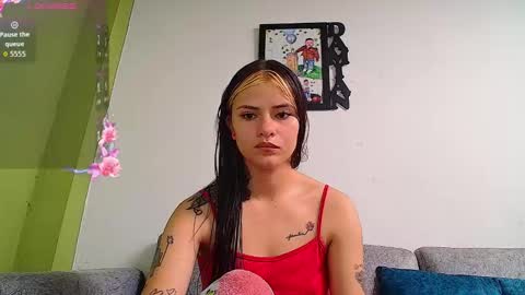 Nicolee   online show from 10/24/25, 07:54