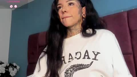 Snapshot of niinaink chatting on 01/10/25, 12:47 NINAINK online show from 01/10/25, 12:47