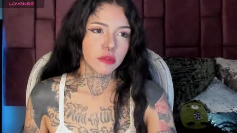 Snapshot of niinaink chatting on 01/11/25, 12:29 NINAINK online show from 01/11/25, 12:29