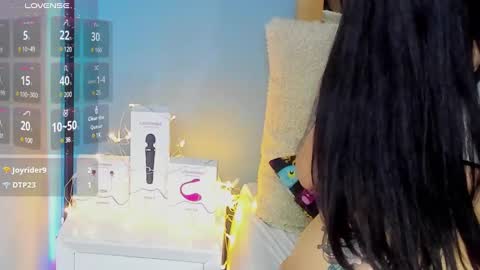 Snapshot of niinaink chatting on 02/06/25, 02:37 NINAINK online show from 02/06/25, 02:37