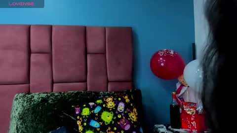 Snapshot of niinaink chatting on 02/15/25, 11:06 NINAINK online show from 02/15/25, 11:06