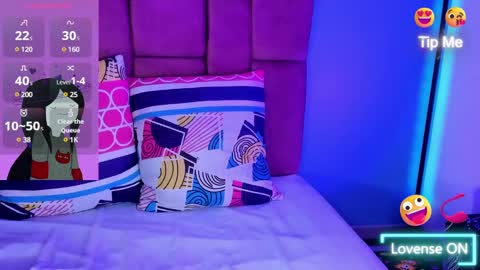 Snapshot of niinaink chatting on 03/01/25, 12:45 NINAINK online show from 03/01/25, 12:45