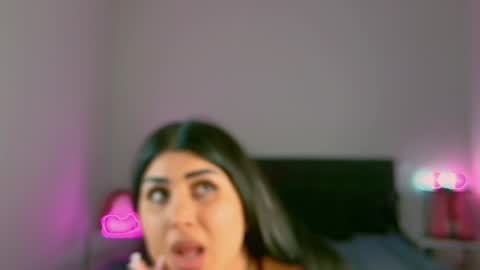 Niinarosee online show from 12/08/24, 02:18