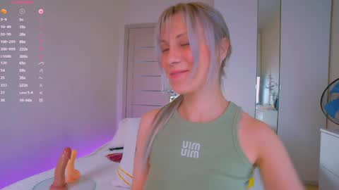 Snapshot of nika_bloom chatting on 05/13/26, 07:50 Nika Bloom online show from 05/13/26, 07:50