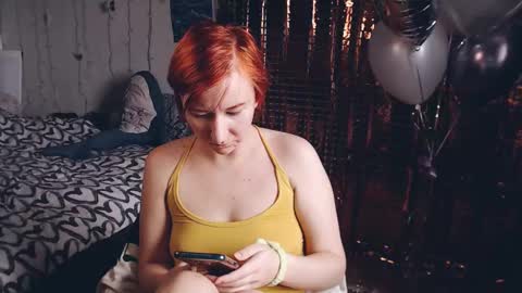 Snapshot of nika_fuchs chatting on 02/17/25, 11:02 Nika online show from 02/17/25, 11:02