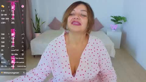 Snapshot of nika_light chatting on 10/20/25, 10:49 Nika light online show from 10/20/25, 10:49
