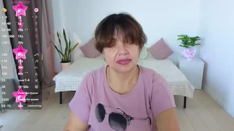 Snapshot of nika_light chatting on 11/22/25, 11:31 Nika light online show from 11/22/25, 11:31
