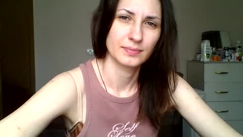 Snapshot of nika_smily chatting on 06/18/26, 08:47 nika_smily online show from 06/18/26, 08:47