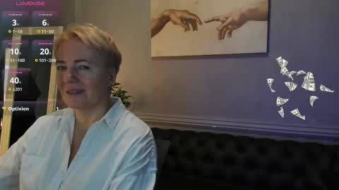 Nika online show from 11/22/25, 06:01