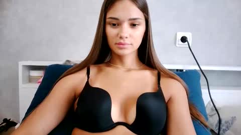 Snapshot of nika_verona1 chatting on 03/28/26, 08:58 Nika online show from 03/28/26, 08:58