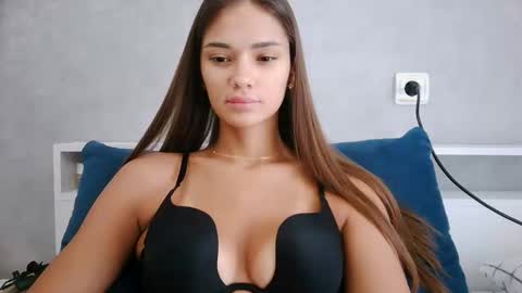 Snapshot of nika_verona1 chatting on 04/01/26, 09:10 Nika online show from 04/01/26, 09:10