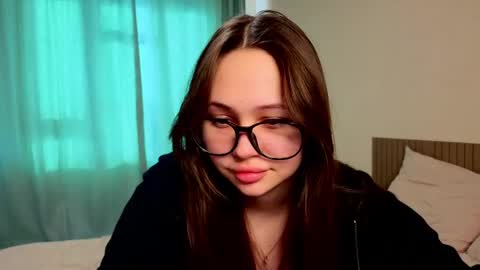 nikagpt online show from 04/21/26, 06:52