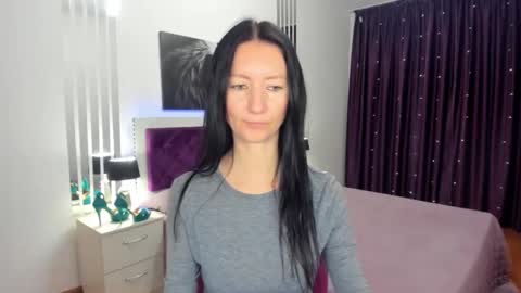 Snapshot of nikalewis chatting on 03/10/25, 04:28 NikaLewis online show from 03/10/25, 04:28