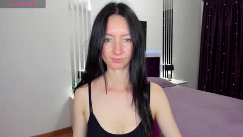 Snapshot of nikalewis chatting on 09/23/25, 05:10 NikaLewis online show from 09/23/25, 05:10