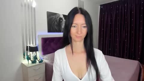 Snapshot of nikalewis chatting on 09/28/25, 04:51 NikaLewis online show from 09/28/25, 04:51