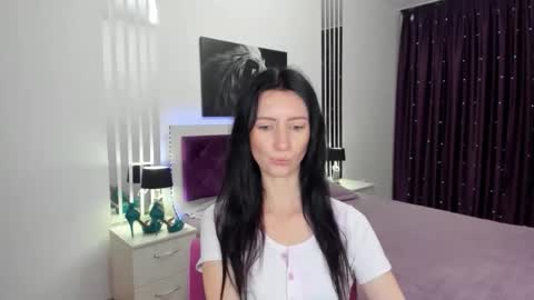 NikaLewis online show from 11/16/25, 04:40