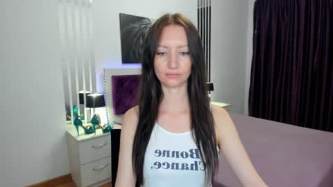 Snapshot of nikalewis chatting on 06/13/26, 04:43 NikaLewis online show from 06/13/26, 04:43
