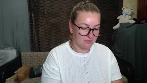 Nika online show from 09/08/25, 06:07