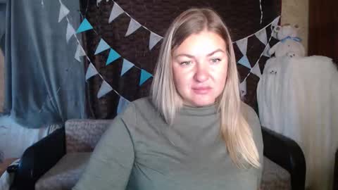 Nika online show from 10/06/25, 04:43