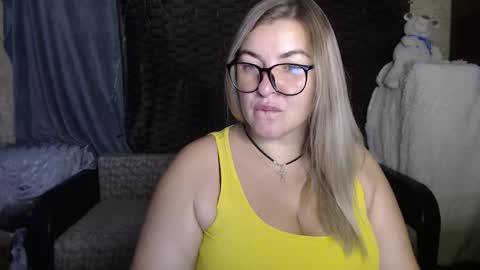 Nika online show from 10/29/25, 03:31