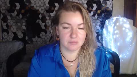 Nika online show from 11/19/25, 08:20