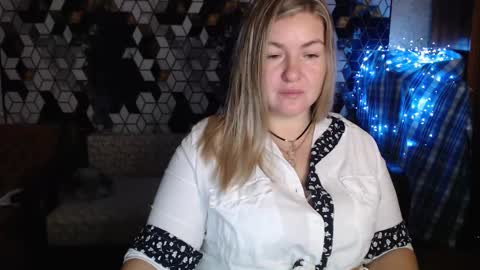 Nika online show from 12/19/25, 08:16