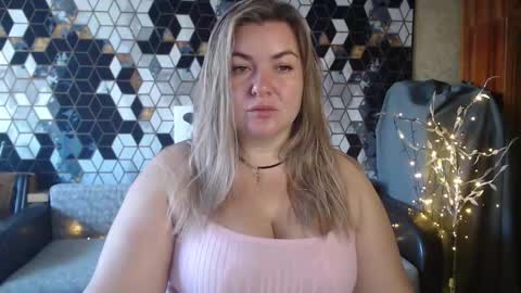 Nika online show from 03/23/26, 05:00