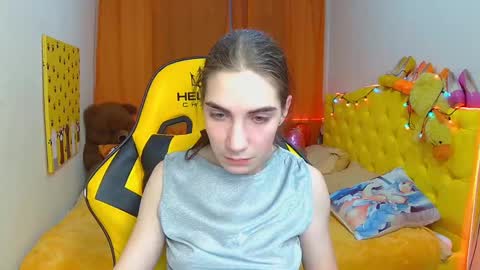 nikastarkk online show from 02/25/25, 10:39
