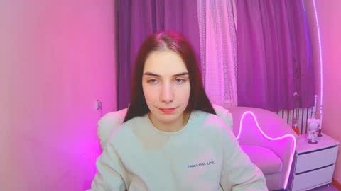 nikastarkk online show from 11/08/25, 09:46