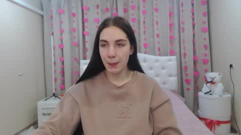 nikastarkk online show from 02/06/26, 07:39