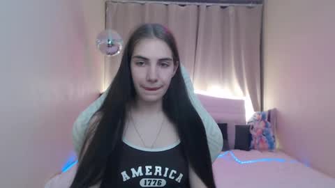 Snapshot of nikastarkk chatting on 05/25/26, 06:36 nikastarkk online show from 05/25/26, 06:36
