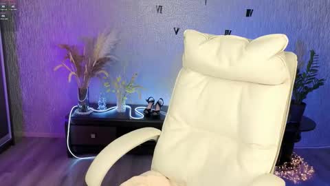 NikaStill  online show from 01/19/26, 12:58